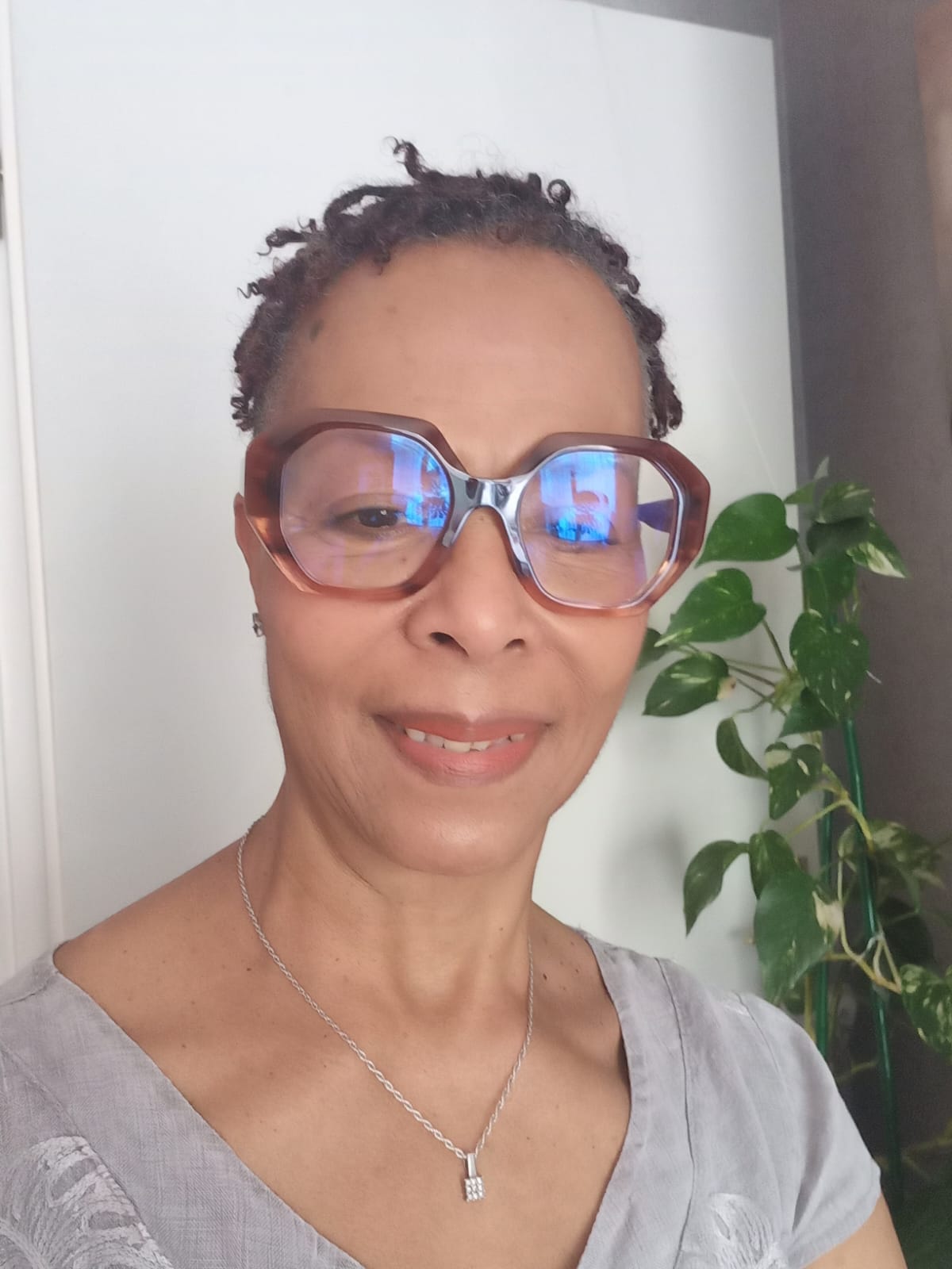 Évelyne Chicout